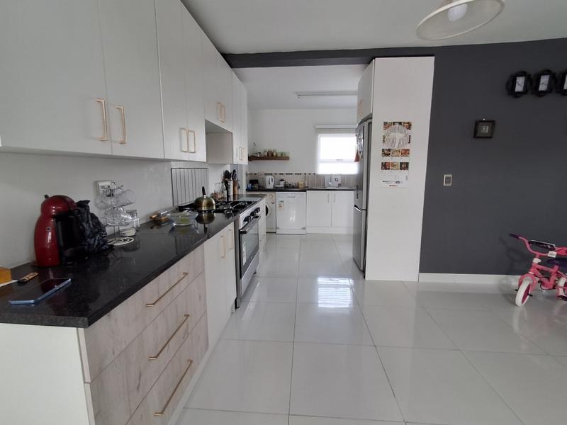 4 Bedroom Property for Sale in Lampiesbaai Western Cape